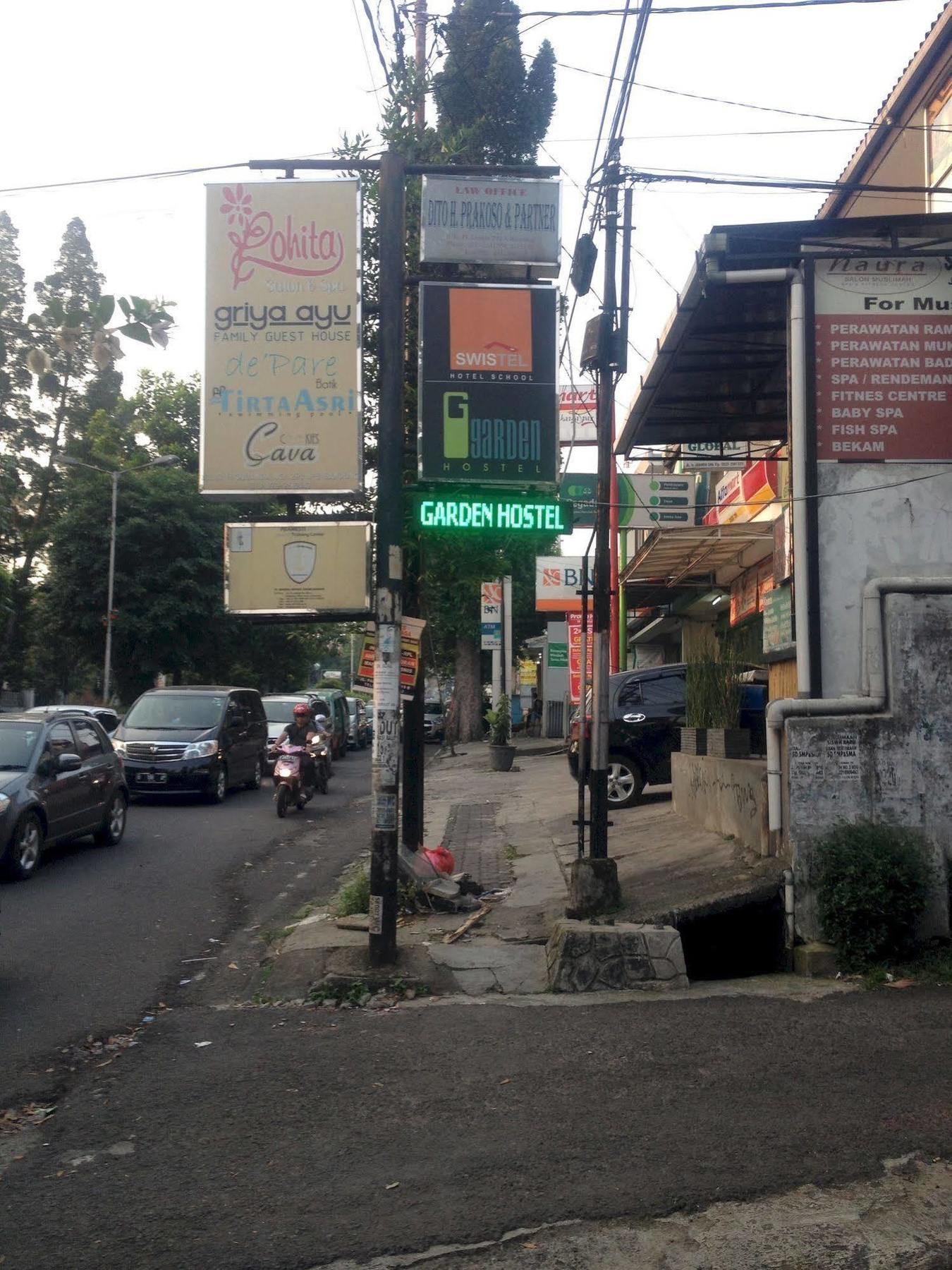 Reddoorz Hostel @ Dago 2 Bandung Exterior foto