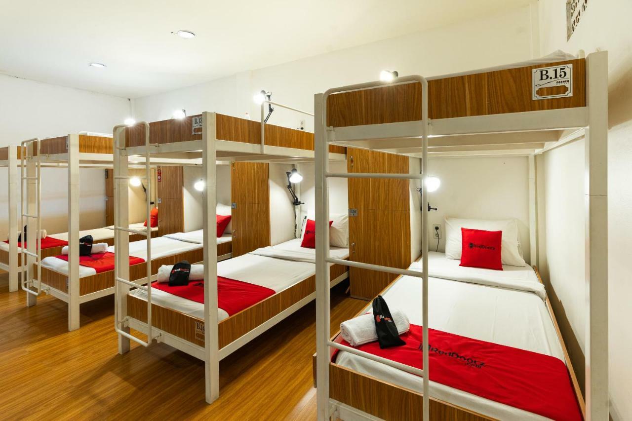 Reddoorz Hostel @ Dago 2 Bandung Exterior foto