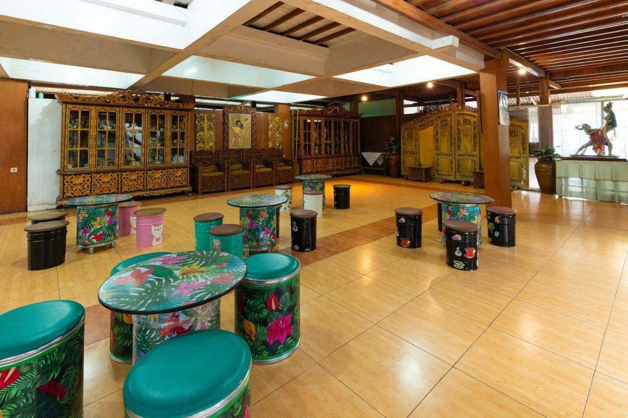 Reddoorz Hostel @ Dago 2 Bandung Exterior foto