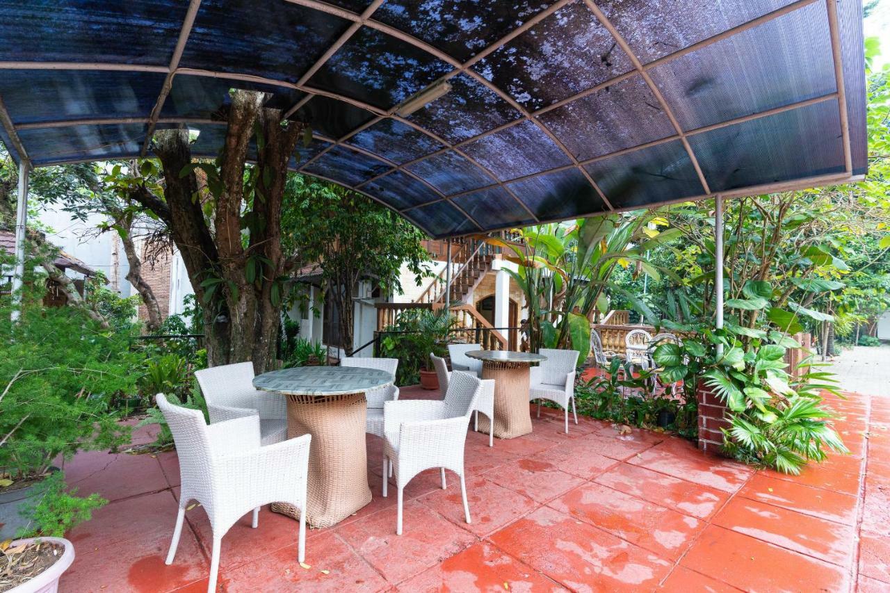 Reddoorz Hostel @ Dago 2 Bandung Exterior foto